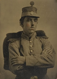 picture of a unidentified soldier in the 4th battalion uniform